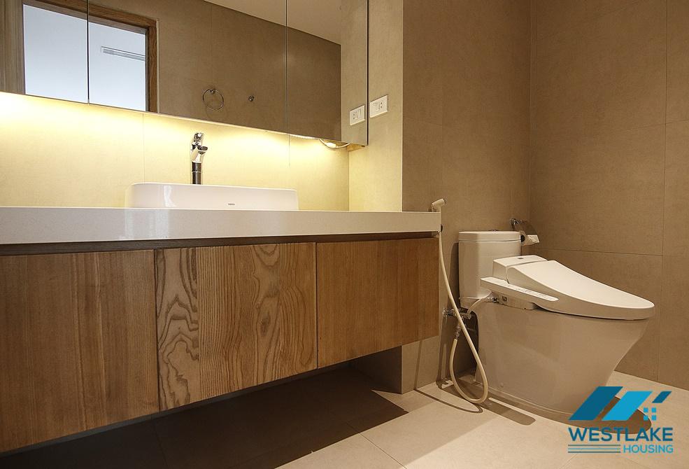 Cho thuê căn hộ 3 phòng ngủ nội thất đẹp view hộ tại Sun Gran Thụy Khuê