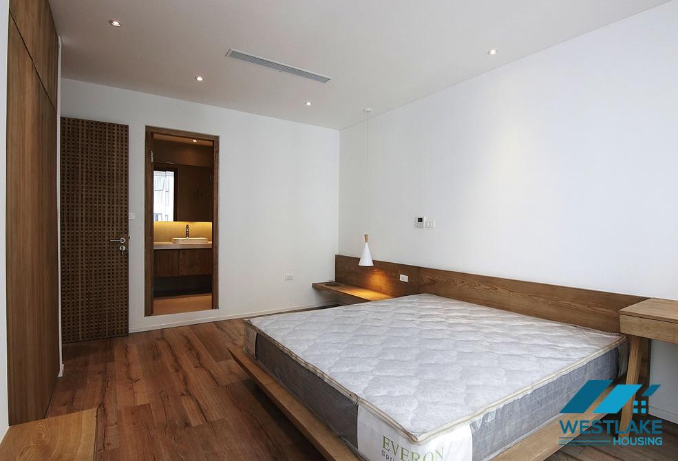 Cho thuê căn hộ 3 phòng ngủ nội thất đẹp view hộ tại Sun Gran Thụy Khuê