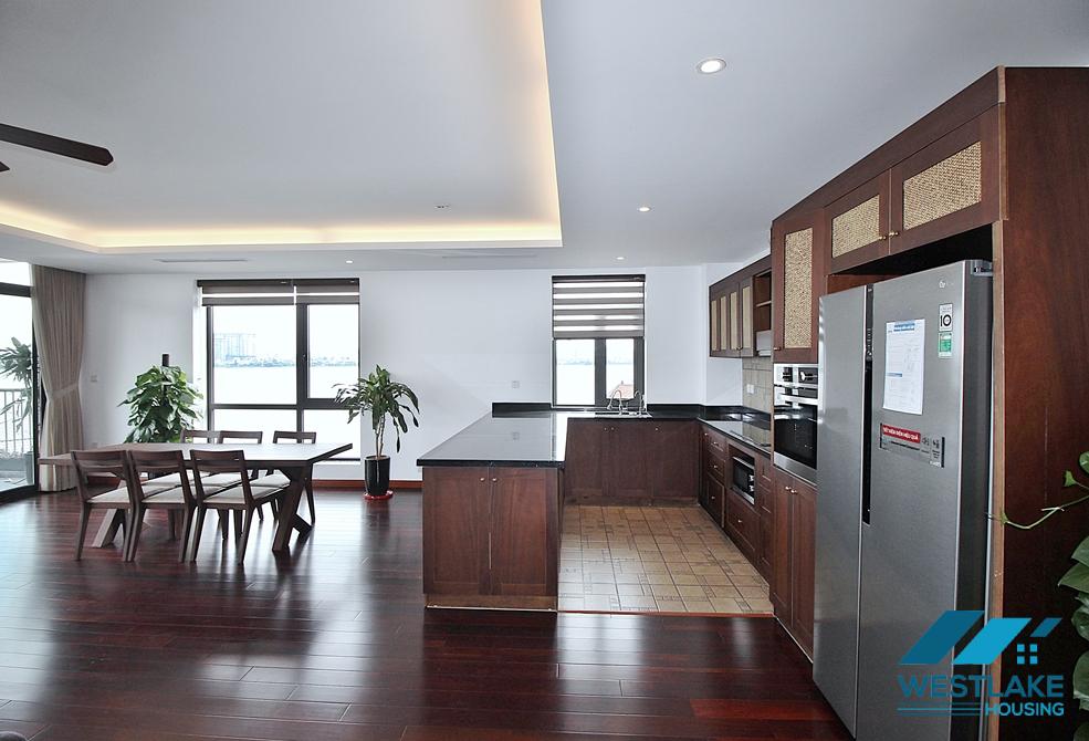 Căn Hộ 4 Phòng Ngủ Rộng Đẹp, Ban Công View Hồ Cho Thuê Tại Từ Hoa, Tây Hồ.