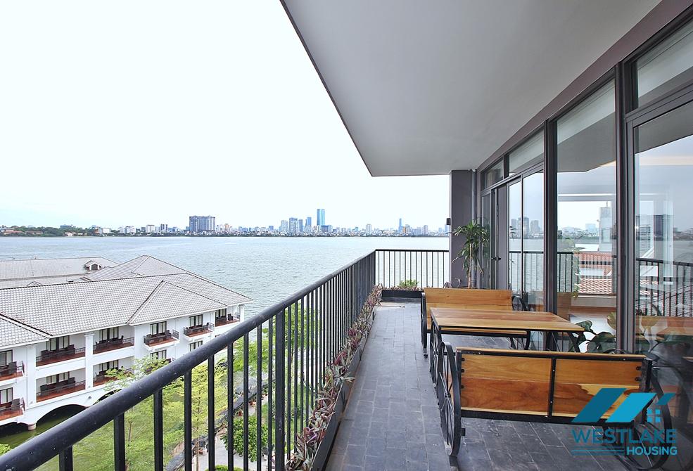 Căn Hộ 4 Phòng Ngủ Rộng Đẹp, Ban Công View Hồ Cho Thuê Tại Từ Hoa, Tây Hồ.