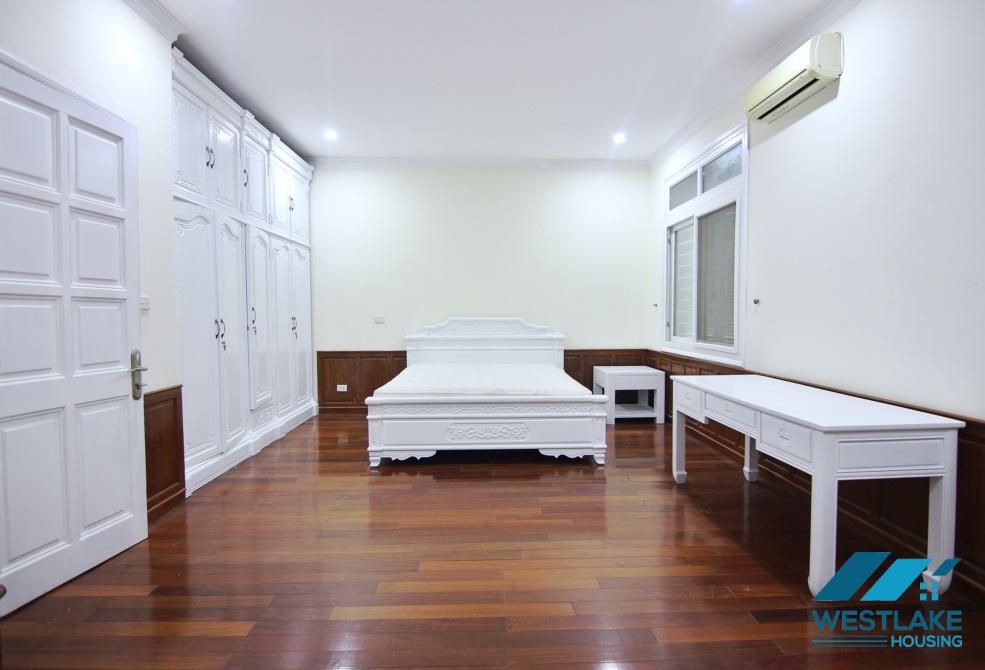 Nhà đẹp cho thuê tại Ciputra, Tây Hồ, Hà Nội