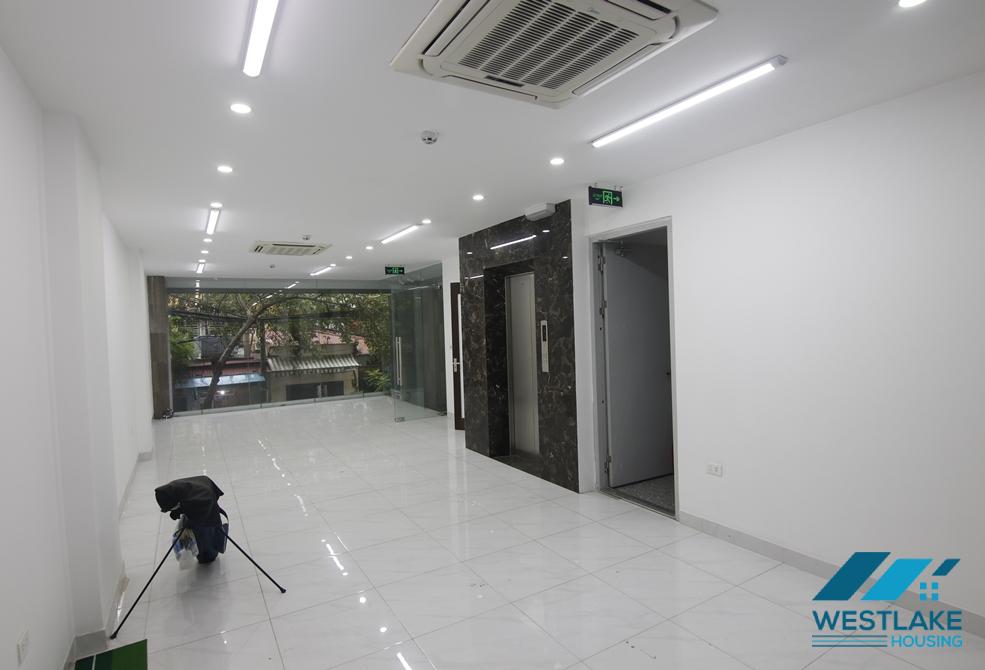 Brand new office for rent in Kim Ma Thuong street, Ba Dinh, Ha Noi