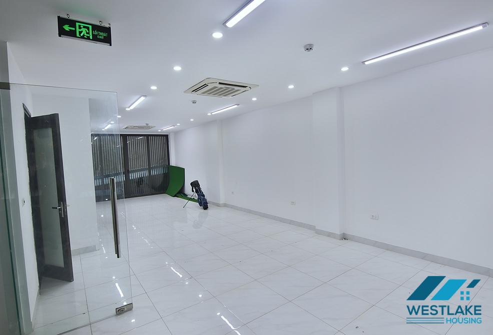 Brand new office for rent in Kim Ma Thuong street, Ba Dinh, Ha Noi