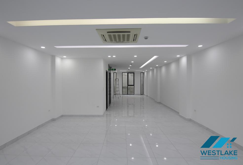 Office for rent on Kim Ma Thuong Street, Ba Dinh