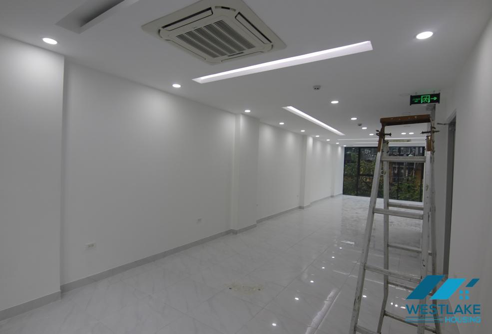 Office for rent on Kim Ma Thuong Street, Ba Dinh
