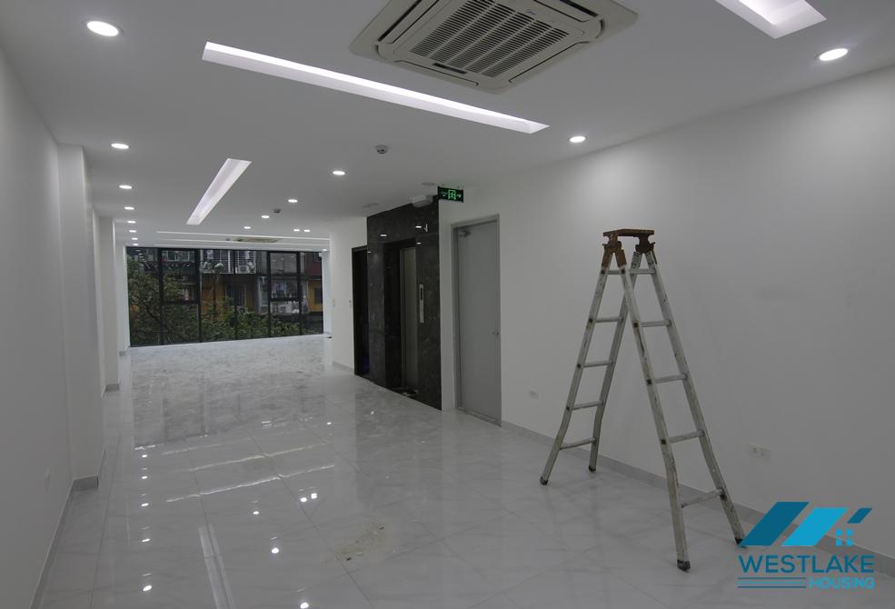 Office for rent on Kim Ma Thuong Street, Ba Dinh