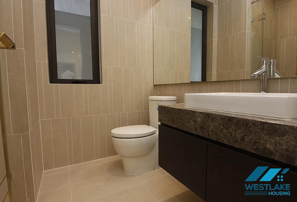 Căn hộ mới nội thất cơ bản cho thuê tại Sun Grand city, Thụy Khuê, Tây Hồ, Hà Nội