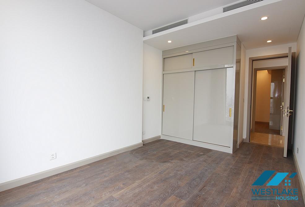 Căn hộ mới nội thất cơ bản cho thuê tại Sun Grand city, Thụy Khuê, Tây Hồ, Hà Nội
