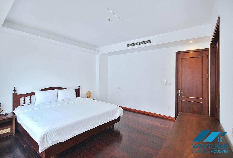 Cho Thuê Căn Hộ 4 Phòng Ngủ Hiện Đại, Ban Công Rộng View Hồ Ở Phố Từ Hoa, Tây Hồ