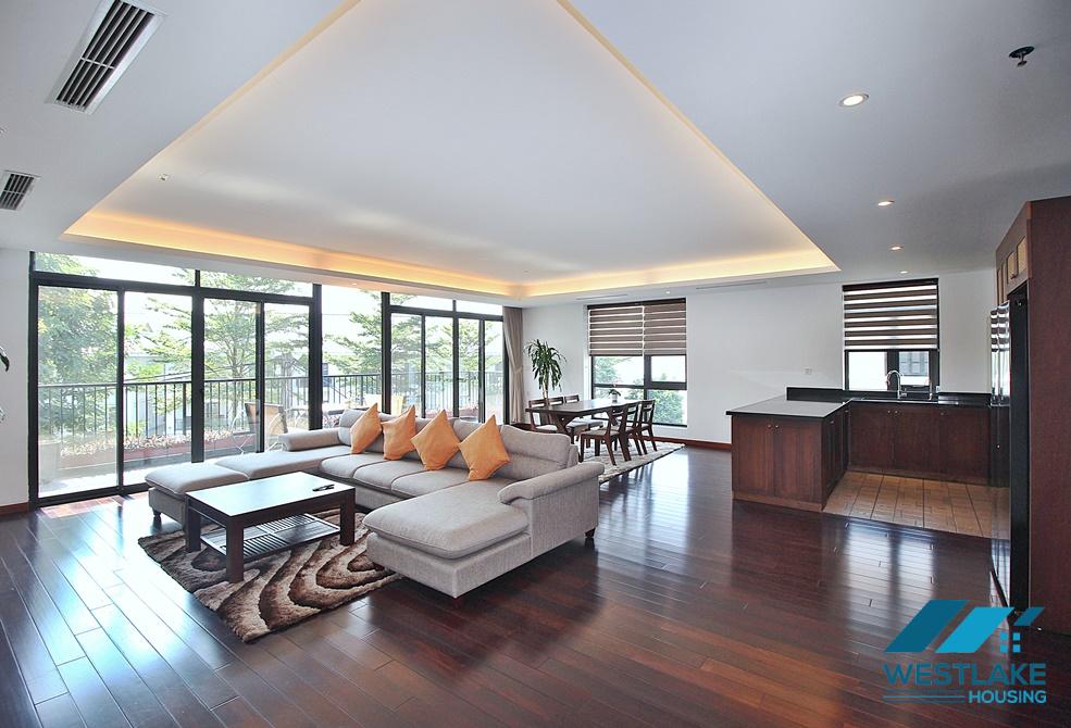Cho Thuê Căn Hộ 4 Phòng Ngủ Hiện Đại, Ban Công Rộng View Hồ Ở Phố Từ Hoa, Tây Hồ