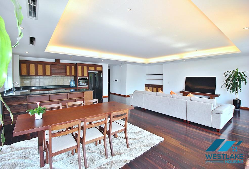 Cho Thuê Căn Hộ 4 Phòng Ngủ Hiện Đại, Ban Công Rộng View Hồ Ở Phố Từ Hoa, Tây Hồ