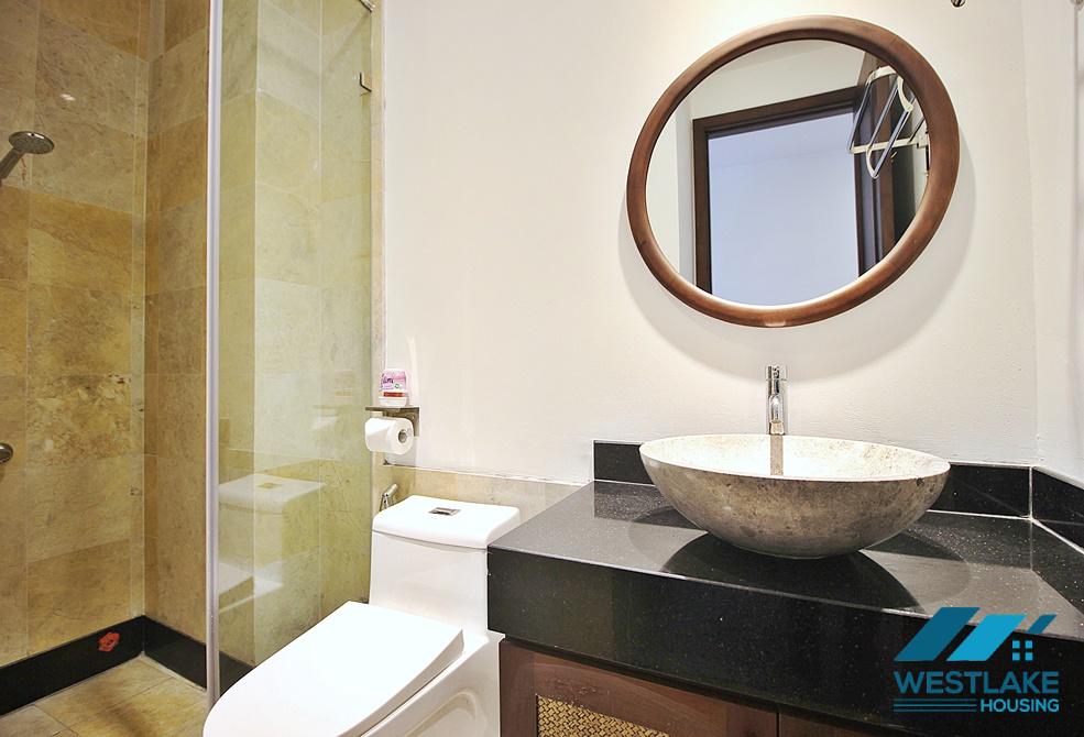 Cho Thuê Căn Hộ 4 Phòng Ngủ Hiện Đại, Ban Công Rộng View Hồ Ở Phố Từ Hoa, Tây Hồ