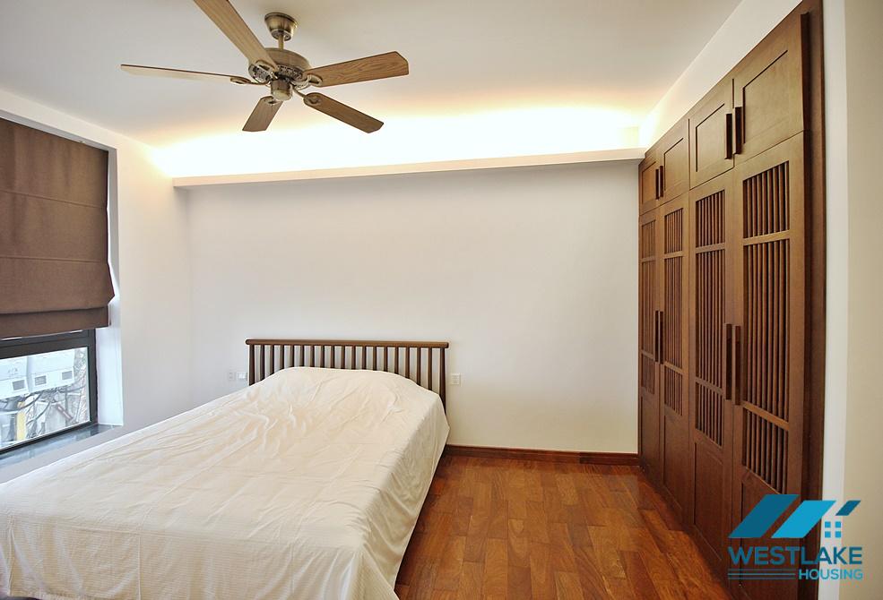 Cho Thuê Căn Hộ 3 Phòng Ngủ Rộng Thoáng Tại Phố Từ Hoa, Tây Hồ