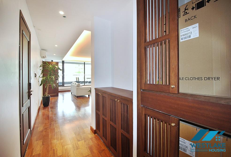 Cho Thuê Căn Hộ 3 Phòng Ngủ Rộng Thoáng Tại Phố Từ Hoa, Tây Hồ