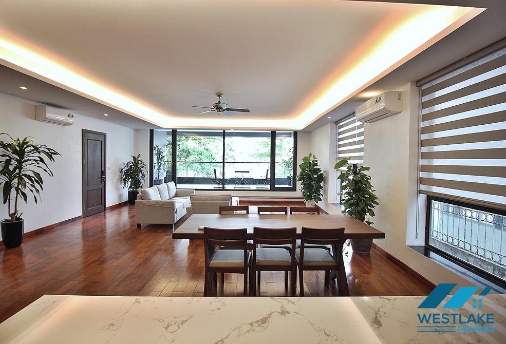 Cho Thuê Căn Hộ 3 Phòng Ngủ Rộng Thoáng Tại Phố Từ Hoa, Tây Hồ