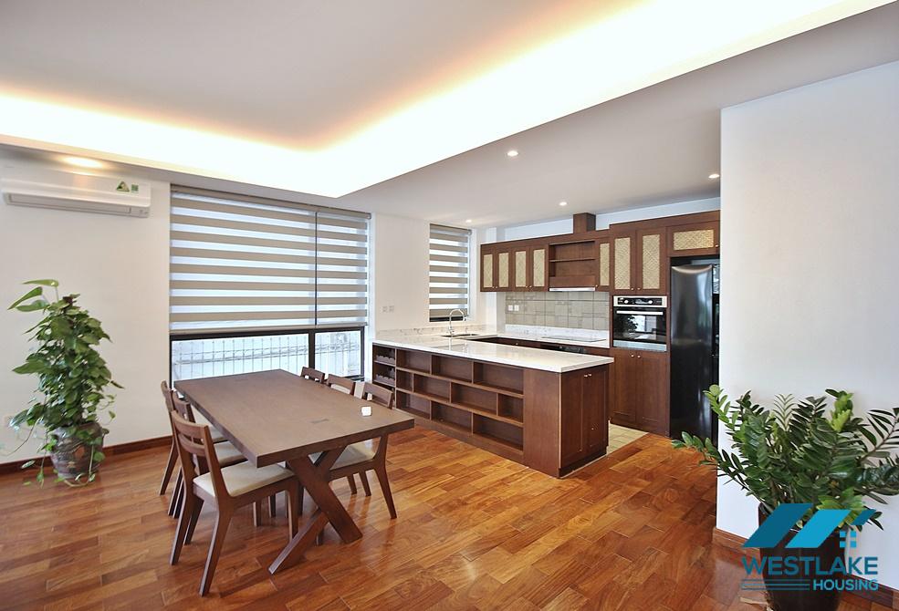Cho Thuê Căn Hộ 3 Phòng Ngủ Rộng Thoáng Tại Phố Từ Hoa, Tây Hồ