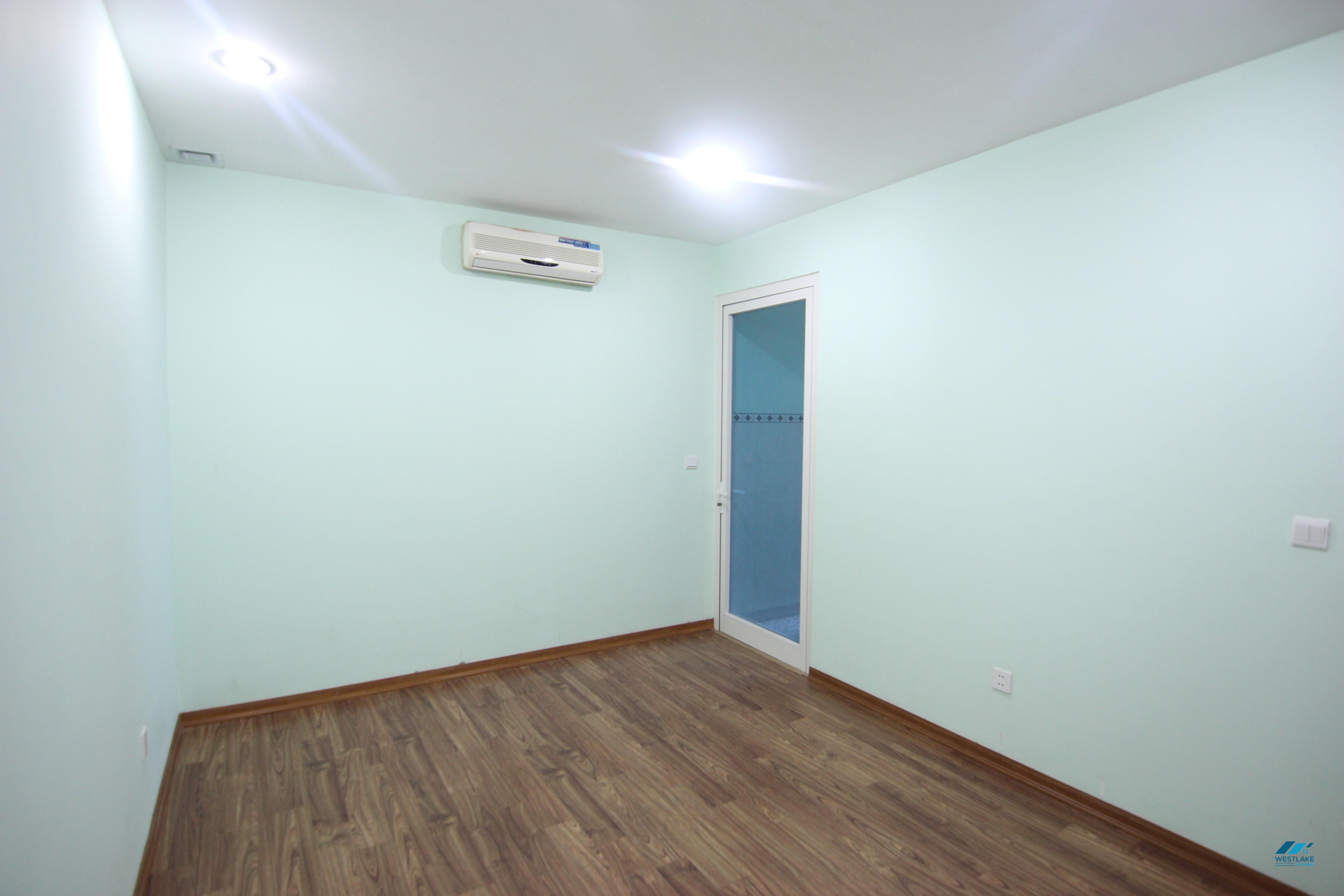 Spacious apartment with 3 bedrooms for rent in Ha Dong , Ha Noi