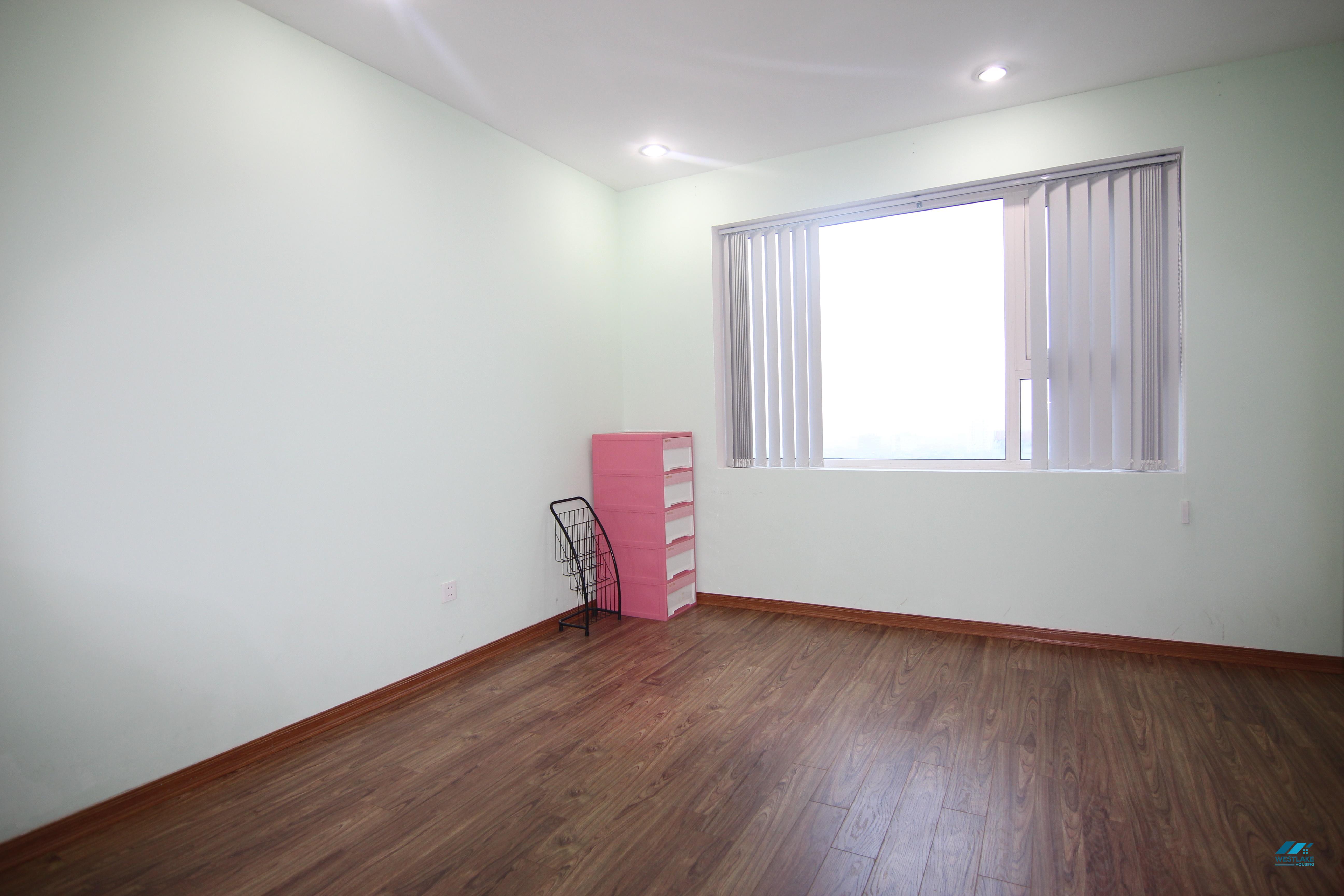 Spacious apartment with 3 bedrooms for rent in Ha Dong , Ha Noi