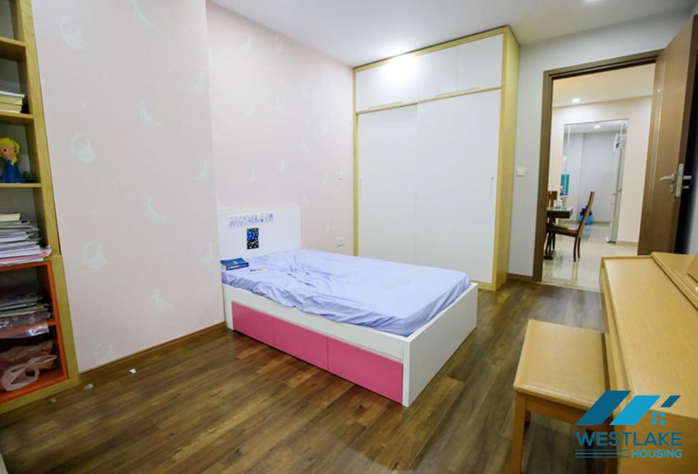 Căn hộ ba phòng ngủ mới và sạch sẽ cho thuê tại L3 Ciputra, Hà Nội