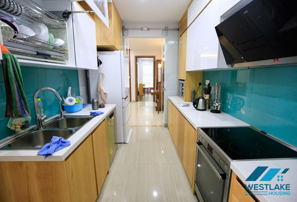 Căn hộ ba phòng ngủ mới và sạch sẽ cho thuê tại L3 Ciputra, Hà Nội