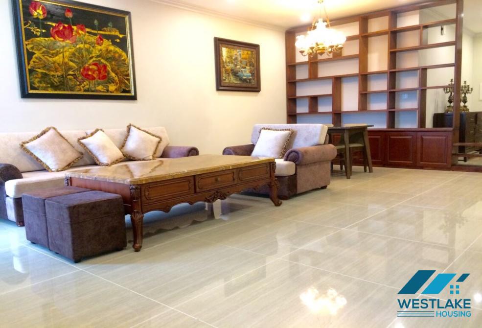  Căn hộ 3 phòng ngủ view thiên nhiên rộng cho thuê tại Ciputra, Tây Hồ, Hà Nội