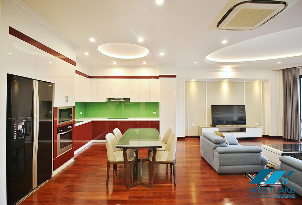 Spacious and lake view 2 bedroom apartment in Vu mien, Tay ho
