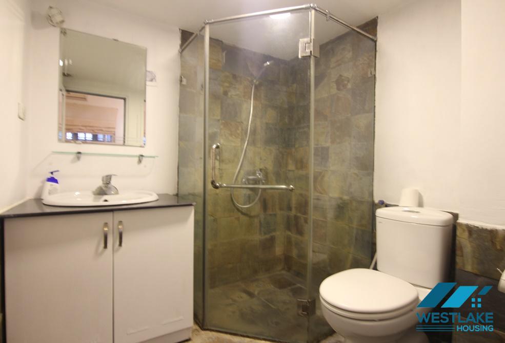 A lake view 2 bedroom apartment in Vu mien, Tayho