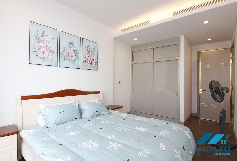 Cho thuê căn hộ 2 phòng ngủ Sun Grand City tại Tây Hồ