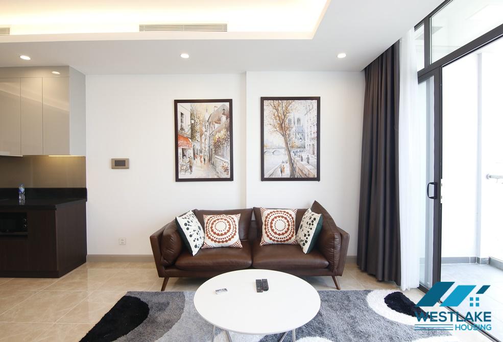 Cho thuê căn hộ 2 phòng ngủ Sun Grand City tại Tây Hồ