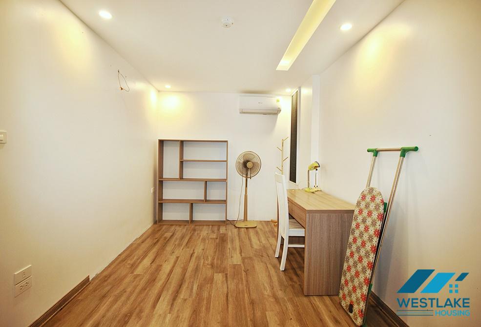 Căn Hộ 2 Phòng Ngủ Mới Đẹp Hiện Đại Cho Thuê Tại  Âu Cơ Tây Hồ, Hà Nội