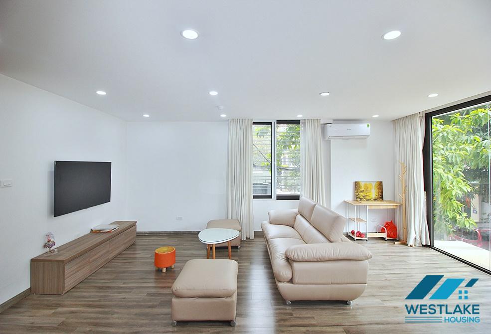Căn Hộ 2 Phòng Ngủ Mới Đẹp Hiện Đại Cho Thuê Tại  Âu Cơ Tây Hồ, Hà Nội