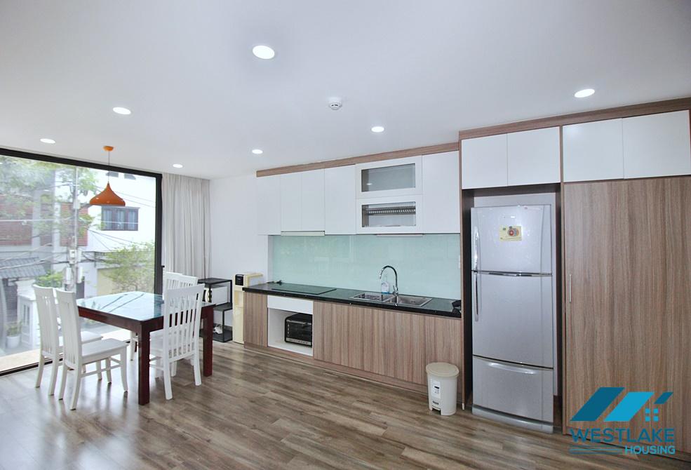 Căn Hộ 2 Phòng Ngủ Mới Đẹp Hiện Đại Cho Thuê Tại  Âu Cơ Tây Hồ, Hà Nội