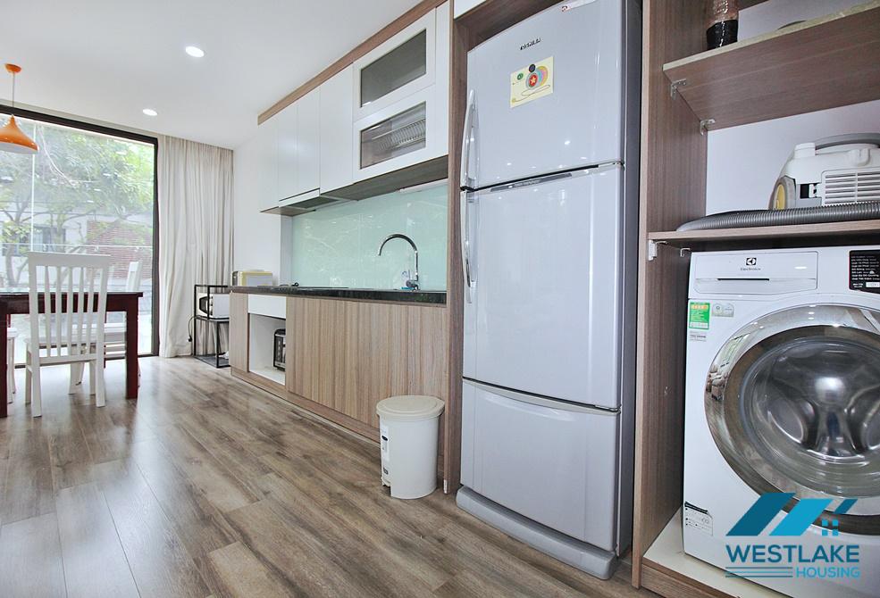 Căn Hộ 2 Phòng Ngủ Mới Đẹp Hiện Đại Cho Thuê Tại  Âu Cơ Tây Hồ, Hà Nội