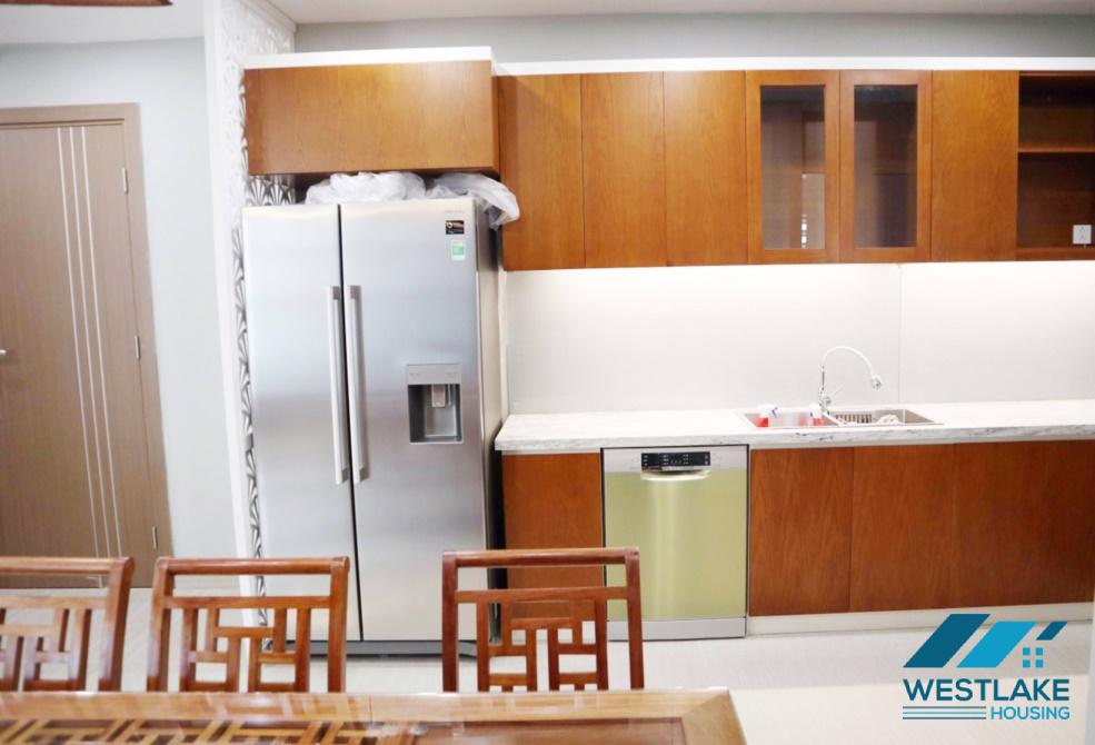 Căn hộ 2 phòng ngủ hoàn toàn mới cho thuê tại Ciputra, Tây Hồ, Hà Nội