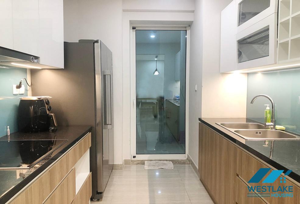 Căn hộ quyến rũ với 3 phòng ngủ cho thuê tại tòa nhà L Ciputra