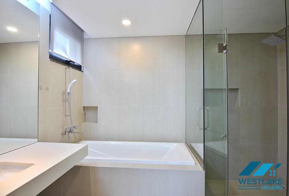 Cho Thuê Căn Hộ 3 Phòng Ngủ Hiện Đại Thoáng Sáng Tại Tô Ngọc Vân, Tây Hồ, Hà Nội