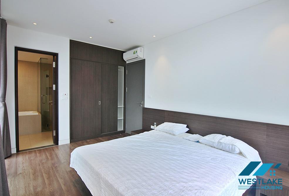 Cho Thuê Căn Hộ 3 Phòng Ngủ Hiện Đại Thoáng Sáng Tại Tô Ngọc Vân, Tây Hồ, Hà Nội