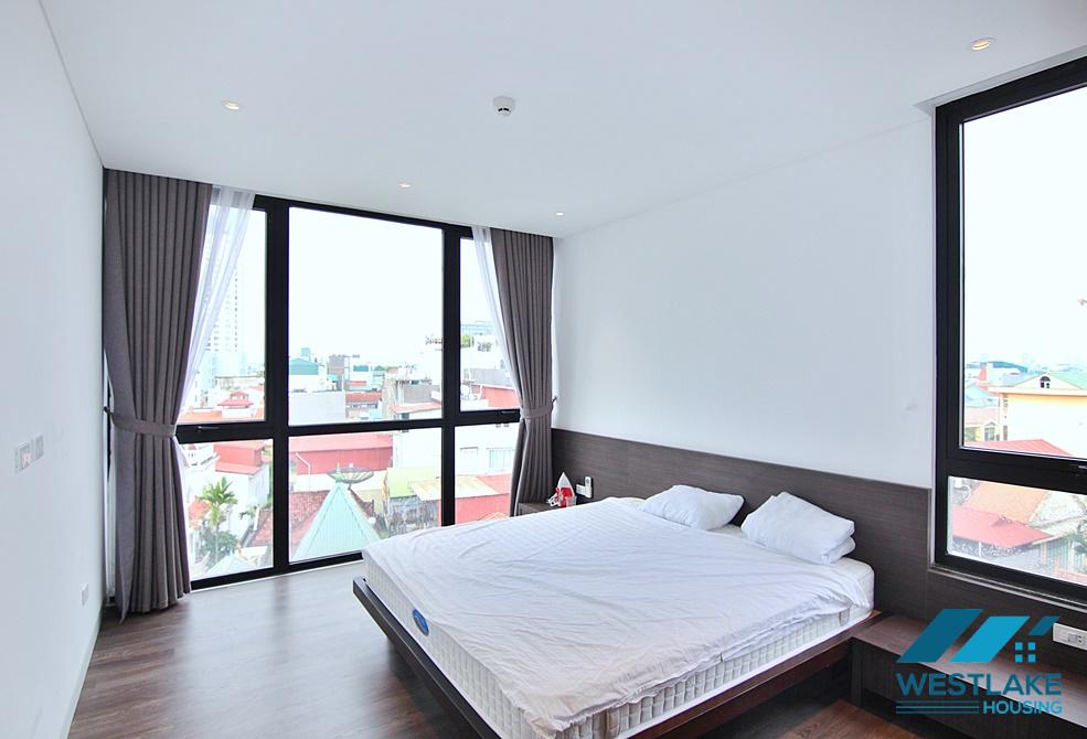Cho Thuê Căn Hộ 3 Phòng Ngủ Hiện Đại Thoáng Sáng Tại Tô Ngọc Vân, Tây Hồ, Hà Nội