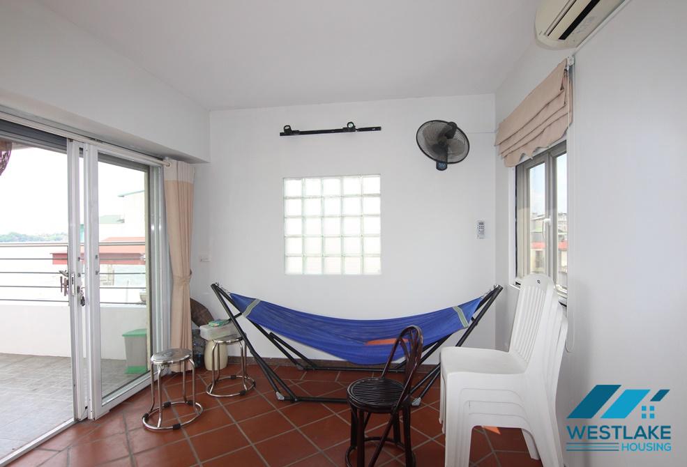 One bedroom apartment with beautiful lake view in Tay ho area