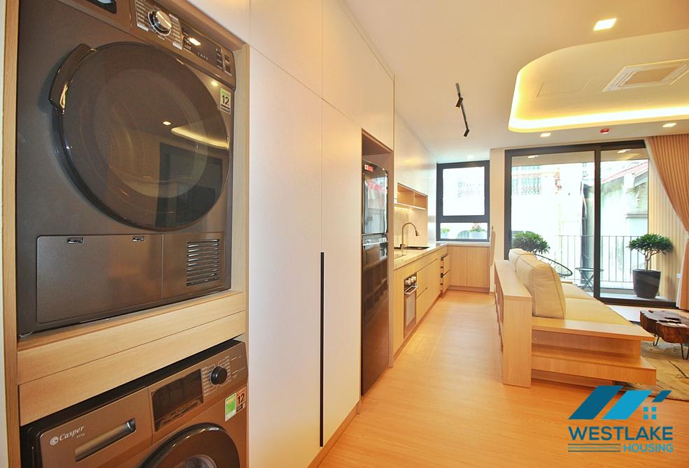 A good quality 02 bedrooms apartment for rent in Tay Ho, Ha Noi