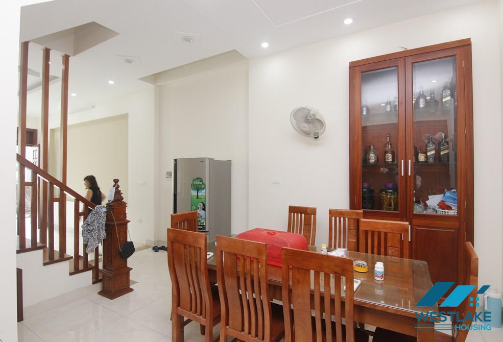 A nice and afforable house for rent in Long Bien