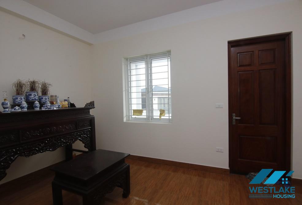 A nice and afforable house for rent in Long Bien