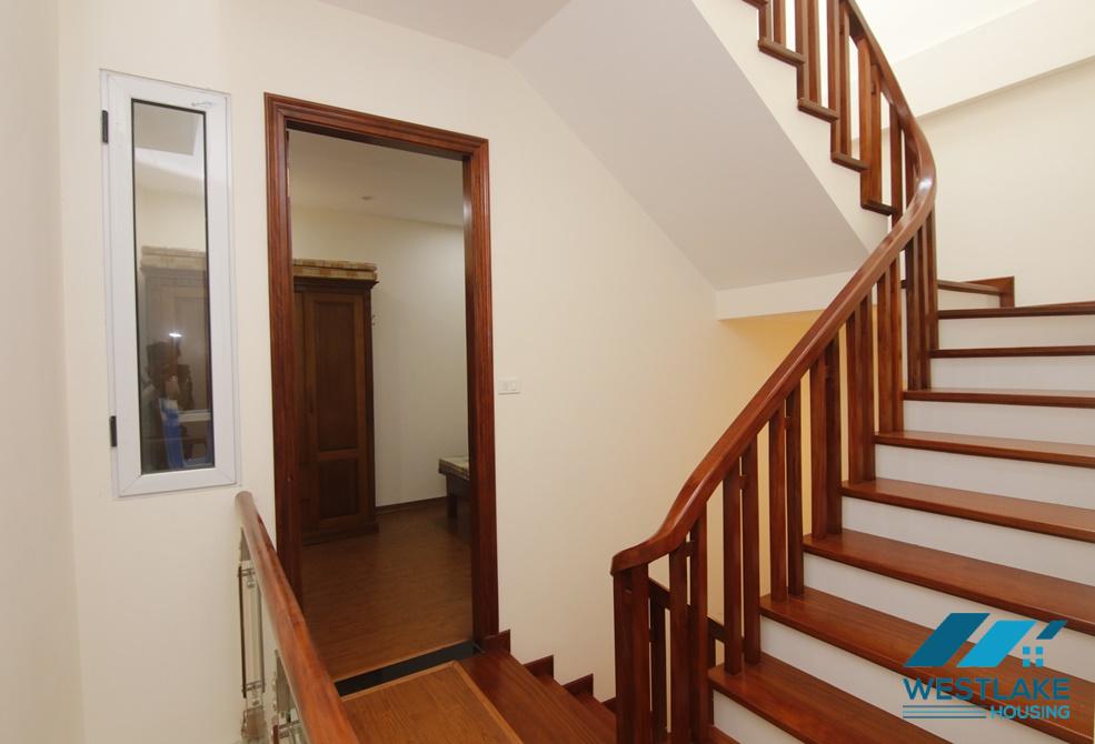 A nice and afforable house for rent in Long Bien