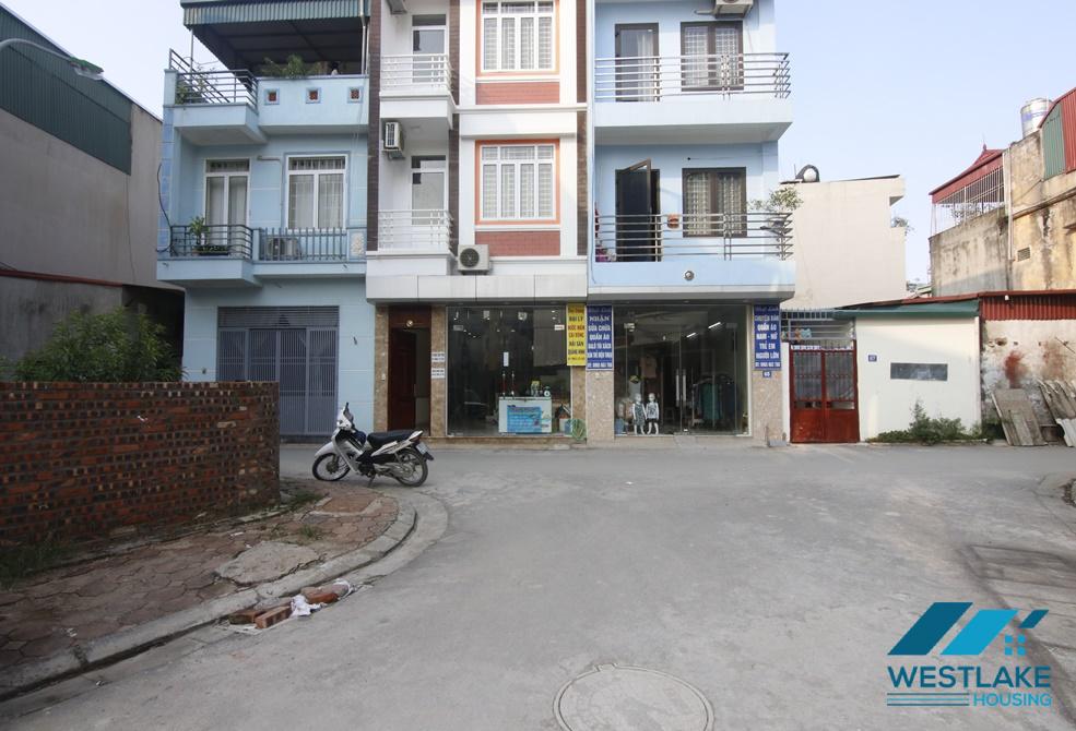 A nice and afforable house for rent in Long Bien