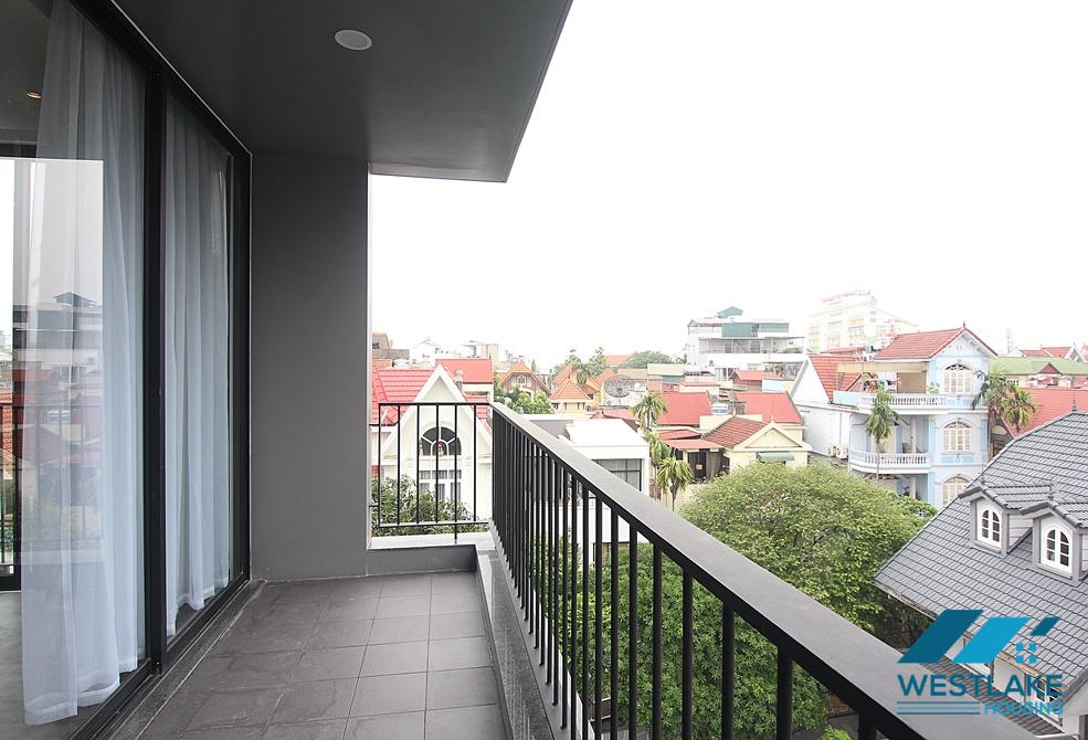 Cho Thuê Căn Hộ 2 Phòng Ngủ Đẹp, Hiện Đại Tại Phố Tô Ngọc Vân Tây Hồ, Hà Nội