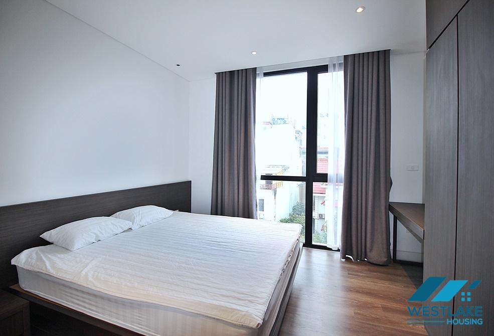 Cho Thuê Căn Hộ 2 Phòng Ngủ Đẹp, Hiện Đại Tại Phố Tô Ngọc Vân Tây Hồ, Hà Nội