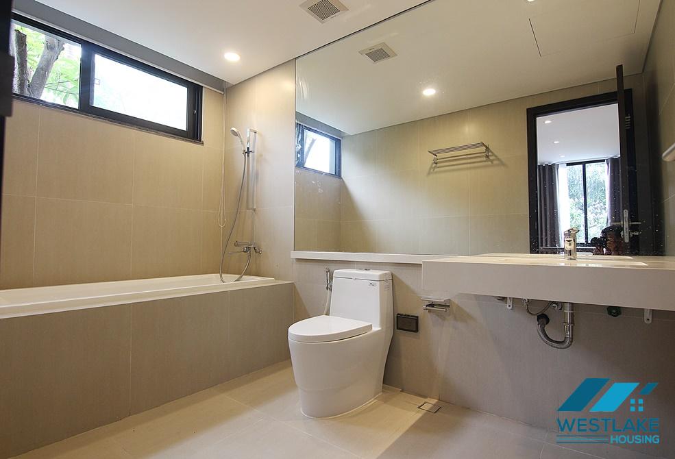Cho Thuê Căn Hộ 1 Phòng Ngủ Mới, Đẹp Tại Phố Tô Ngọc Vân Tây Hồ, Hà Nội