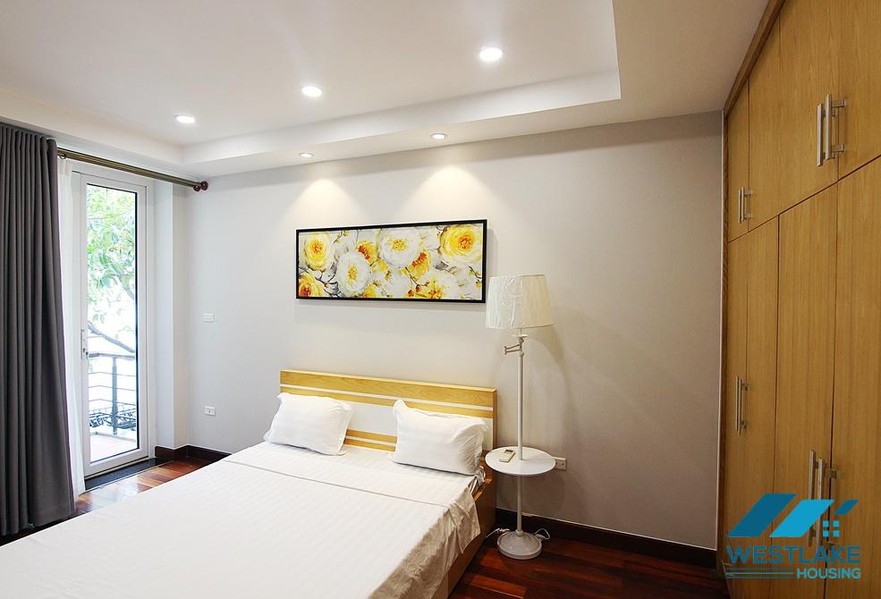 Lake view 2 bedroom apartment for rent in Yen phu village