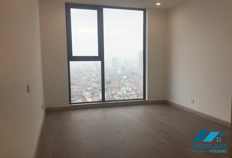 Căn hộ 3 phòng ngủ nội thất cơ bản cho thuê tại Sun Grand City