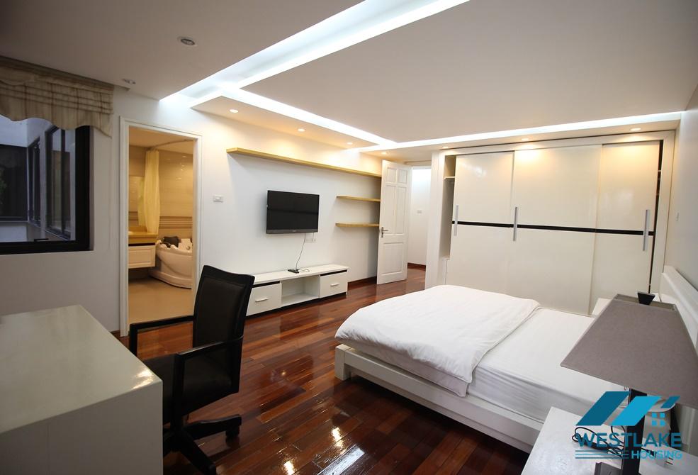 A modern 2 bedroom apartment lakeside for rent in Tay ho